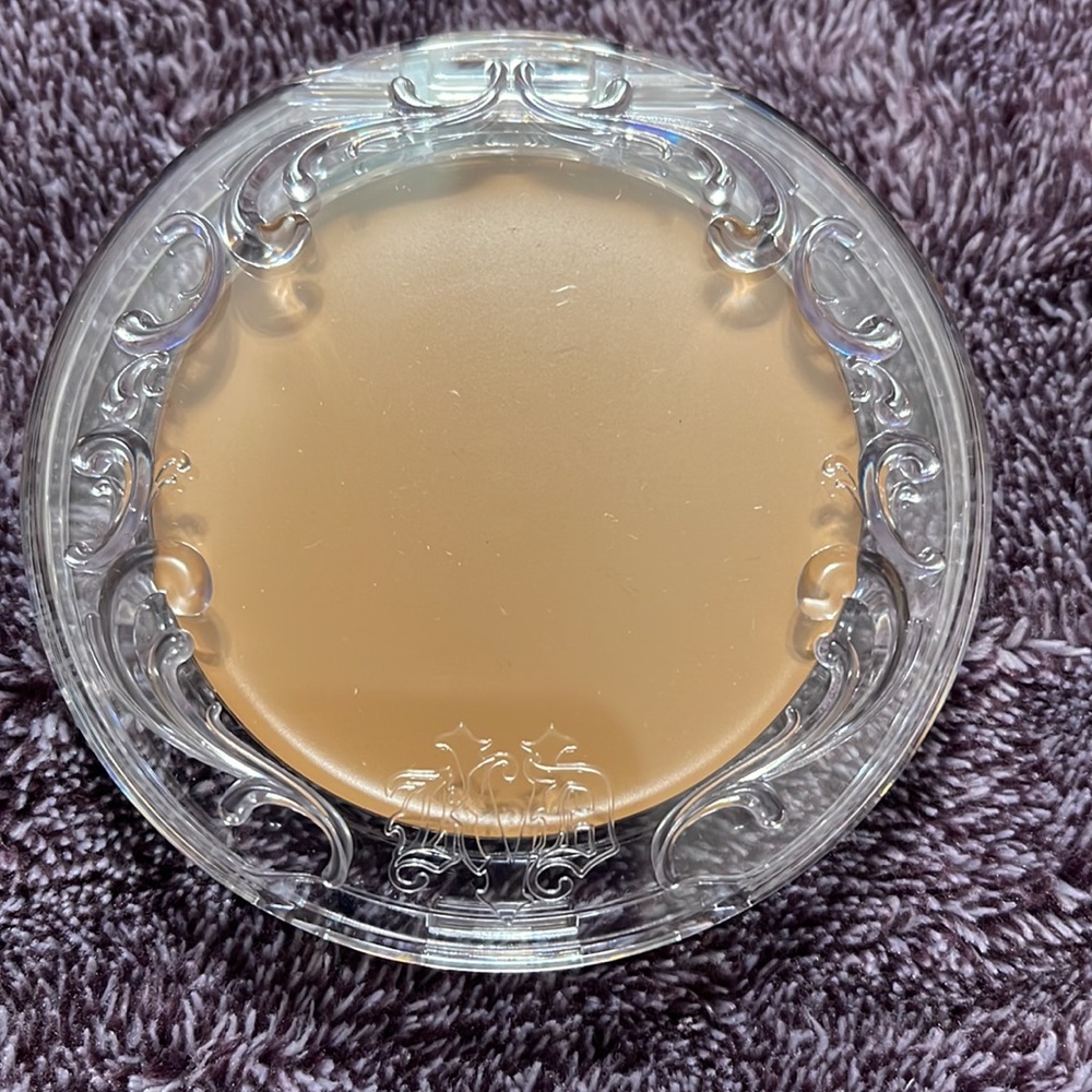 KVD Good Apple Medium 054 Skin-Perfecting Hydrating Foundation Balm - Picture 3 of 7